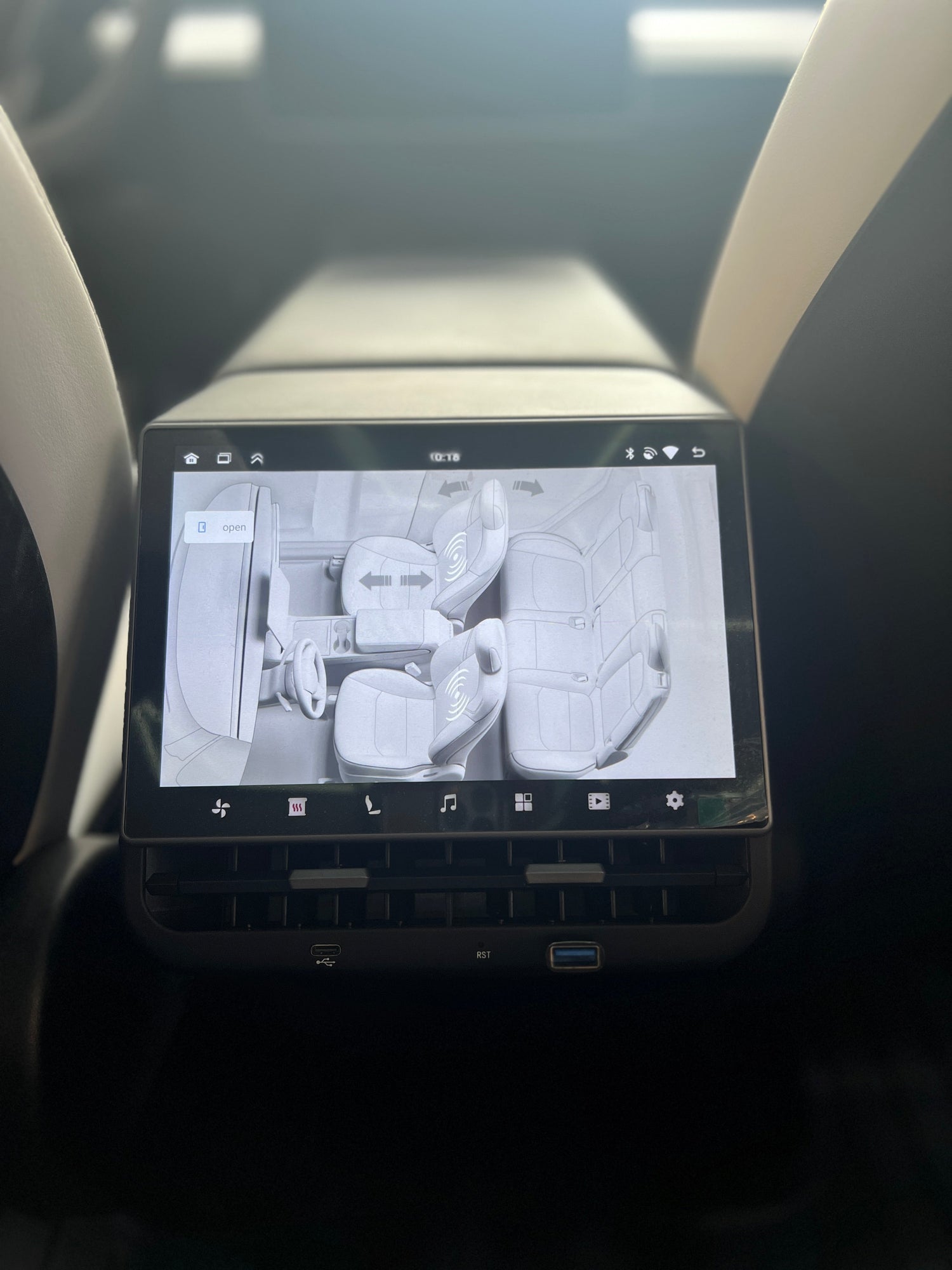 Display Fond für Tesla Model 3 / Y Refresh Tlyard