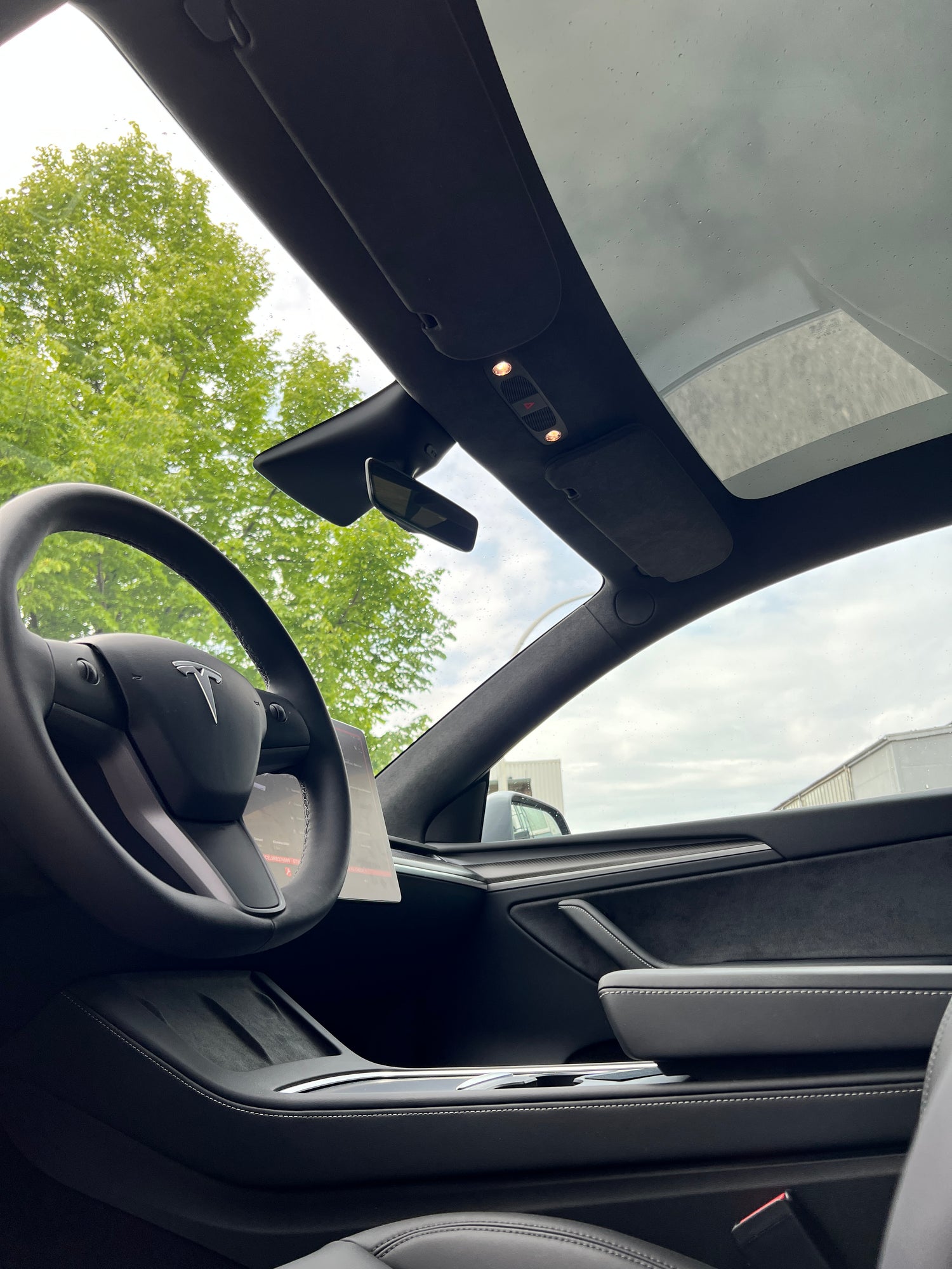 Alcantara Dachhimmel Tesla Model 3 / Y SilentDrive.de