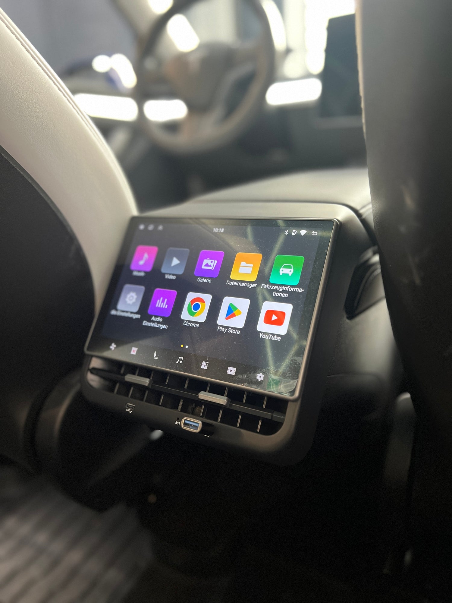 Display Fond für Tesla Model 3 / Y Refresh Tlyard