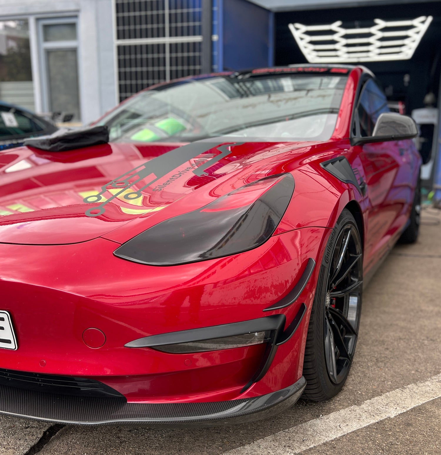 Tesla Model 3 / Y Scheinwerfer Cover SilentDrive.de