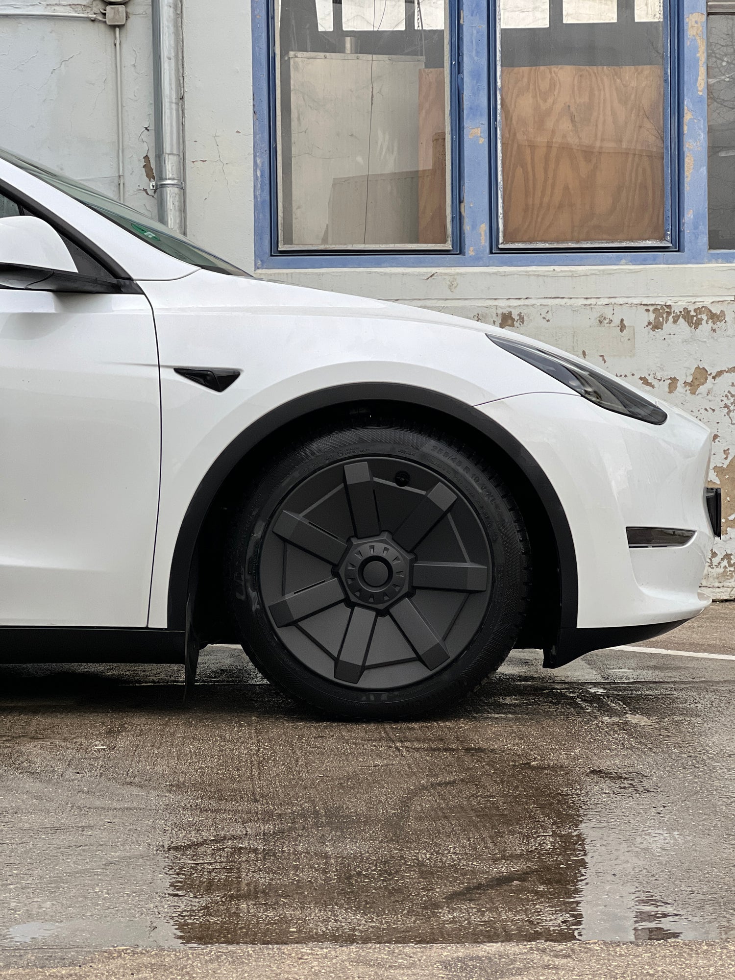 Tesla Model Y 19