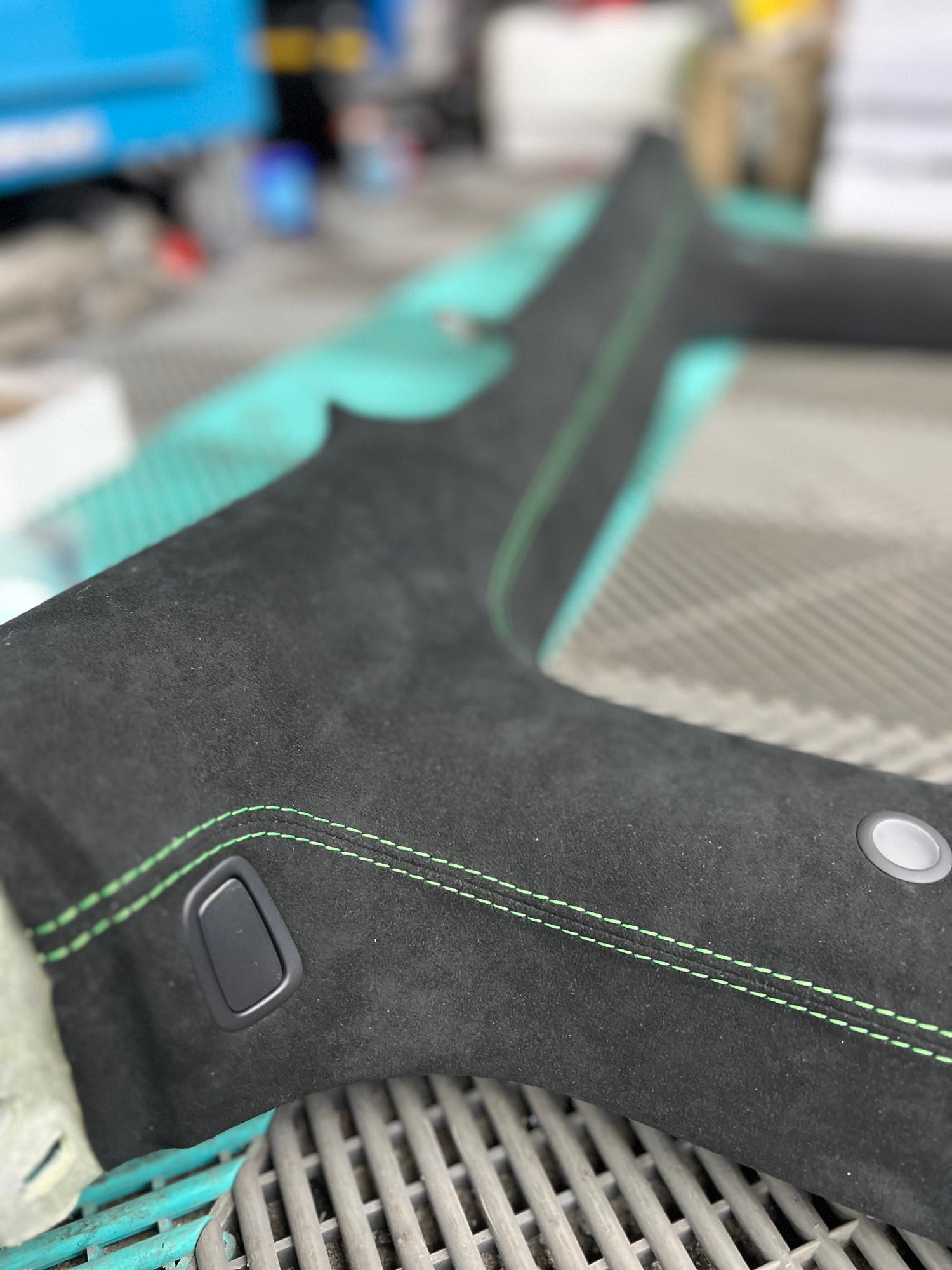 Alcantara / Dinamica Dachhimmel Tesla Model 3 / Y SilentDrive.de