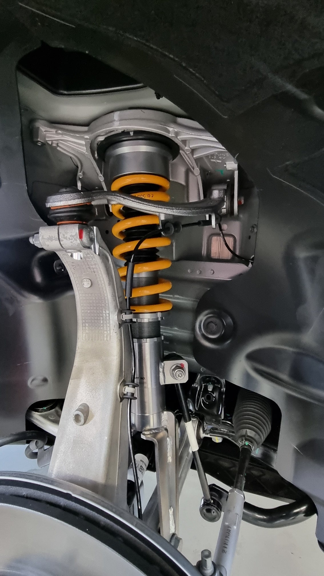 Oehlins Street Tuned Gewindefahrwerk Tesla Model 3 / Y Oehlins