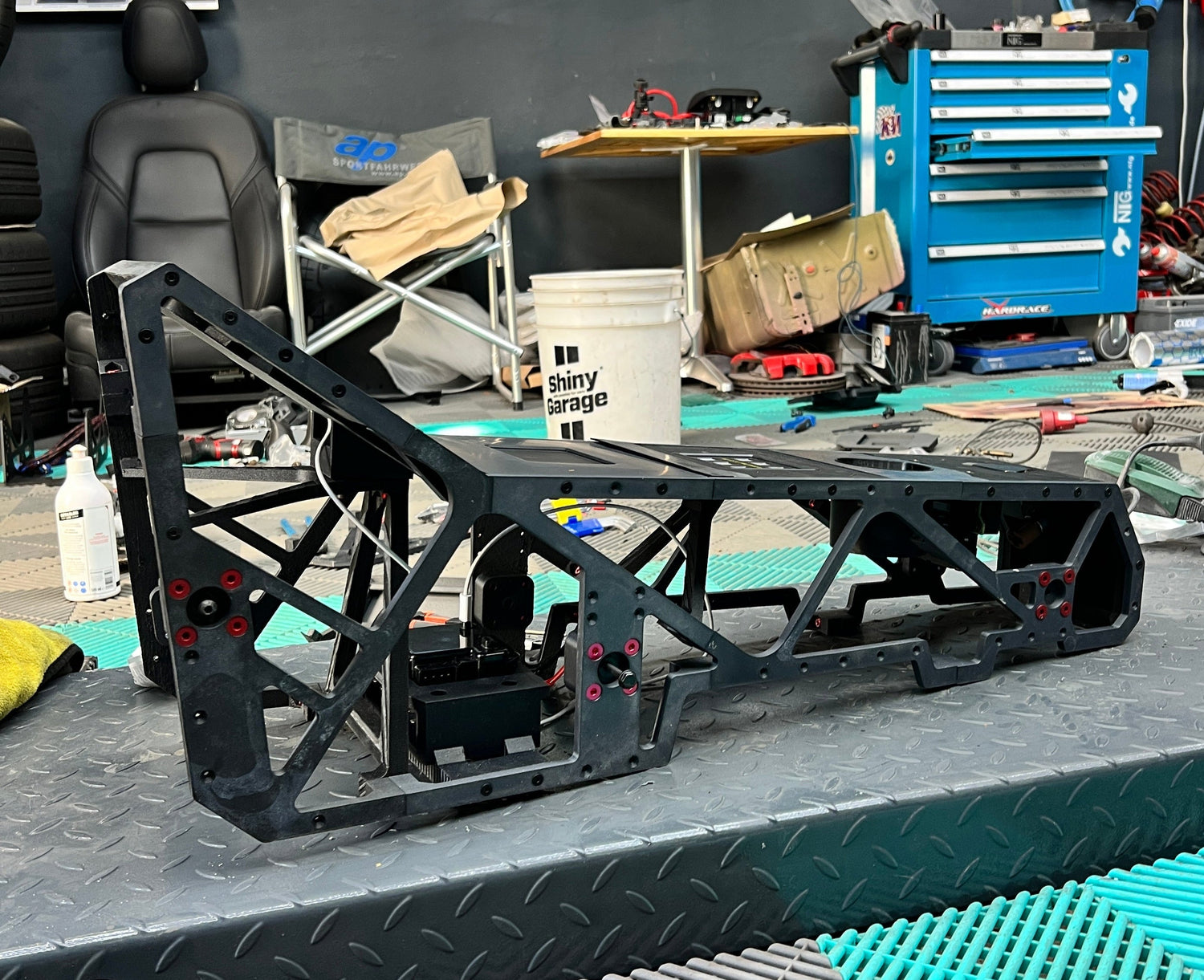 Tesla Model 3 Mittelkonsole Racing