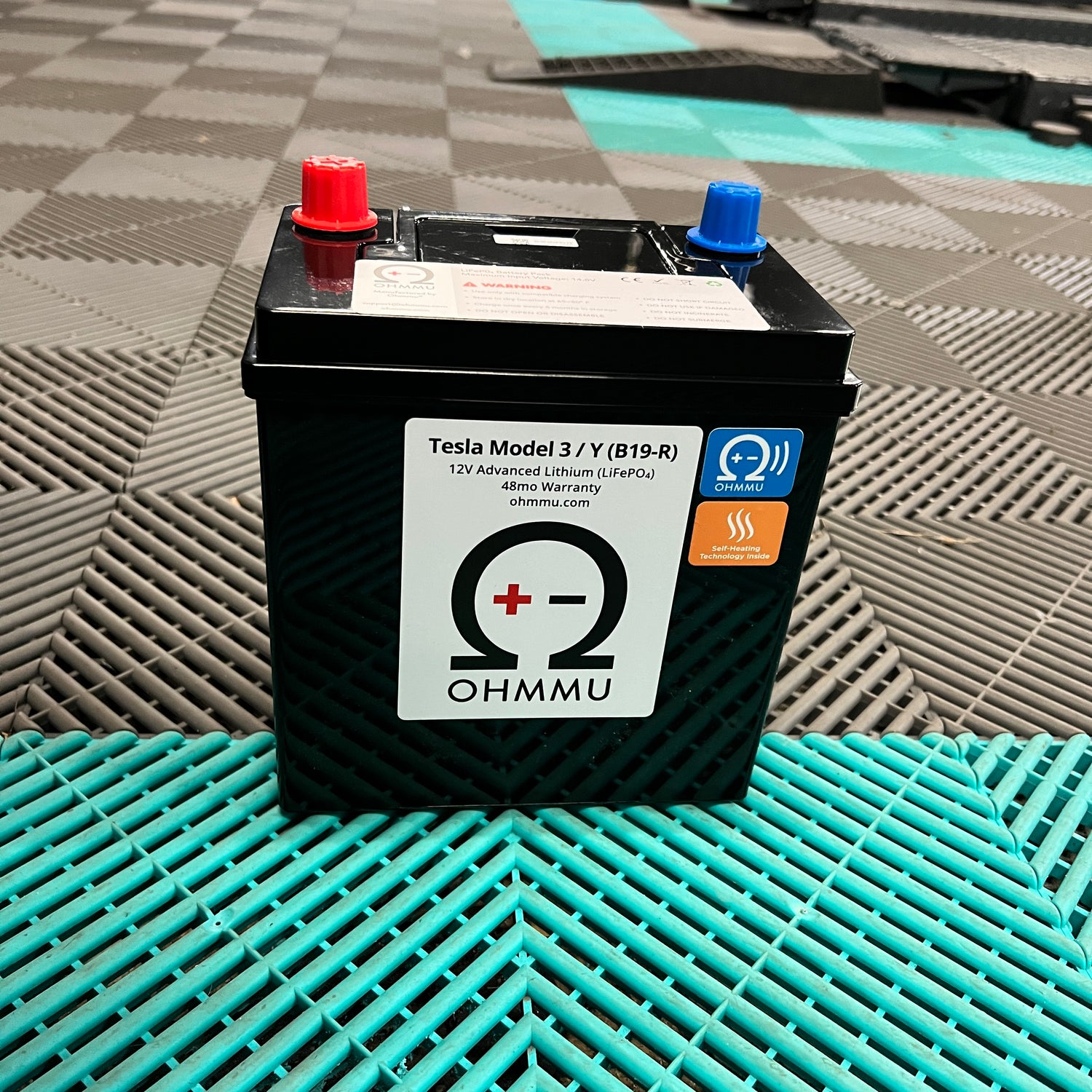 Ohmmu Lithium Batterie mit nur 4kg Gewicht! für Tesla Model 3 / Y (alt) ohmmu