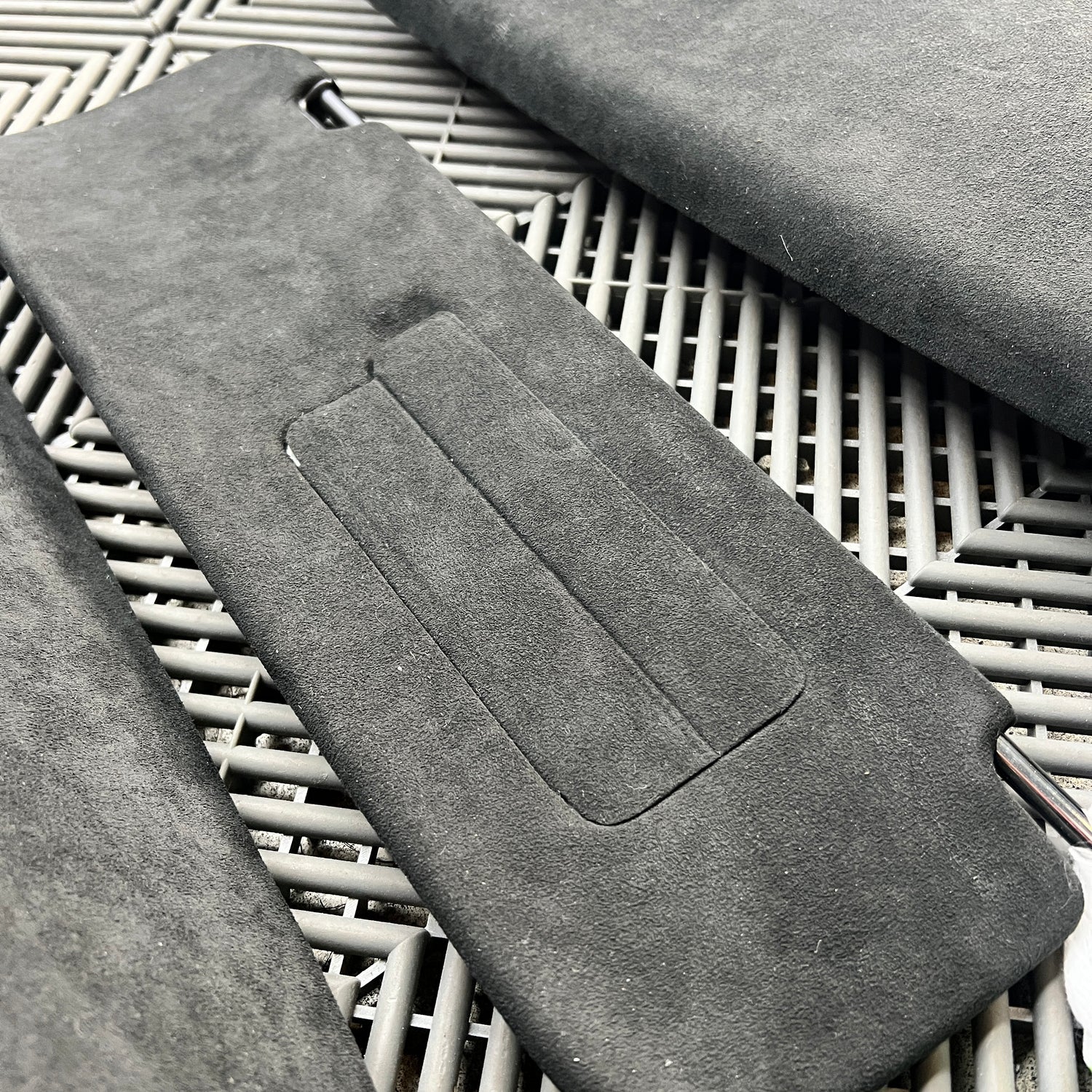 Alcantara Dachhimmel Tesla Model 3 / Y SilentDrive.de