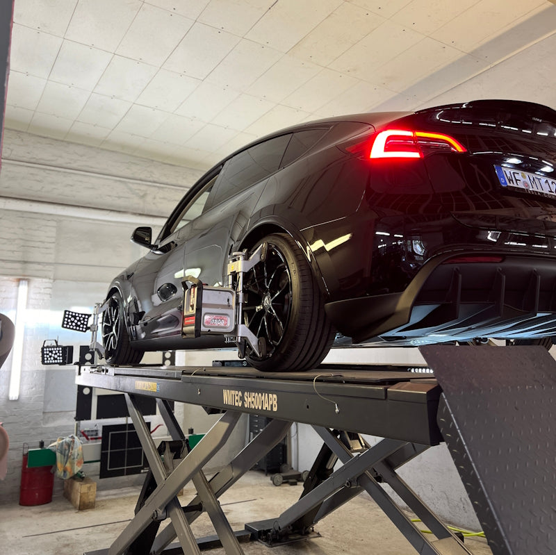 Achsvermessung Tesla Model S / 3 / X / Y Standort Leipzig SilentDrive