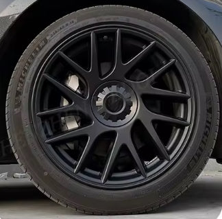 Tesla Model 3 Highland 18