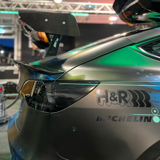 DIY Folie zur Abdunklung des Ladeports / Seitenreflektor