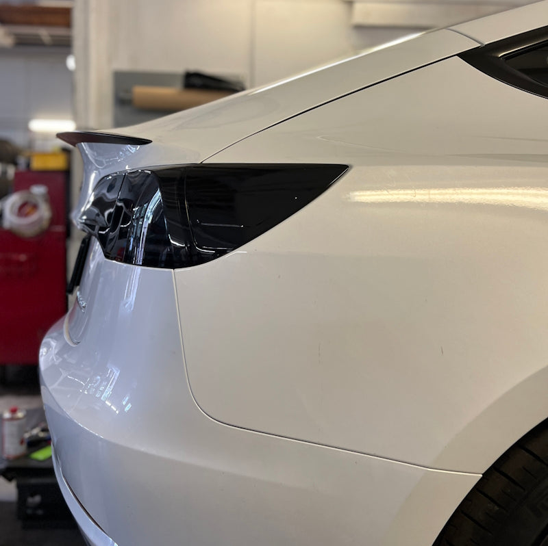 Folie zur Abdunklung des Ladeports / Seitenreflektor SilentDrive.de