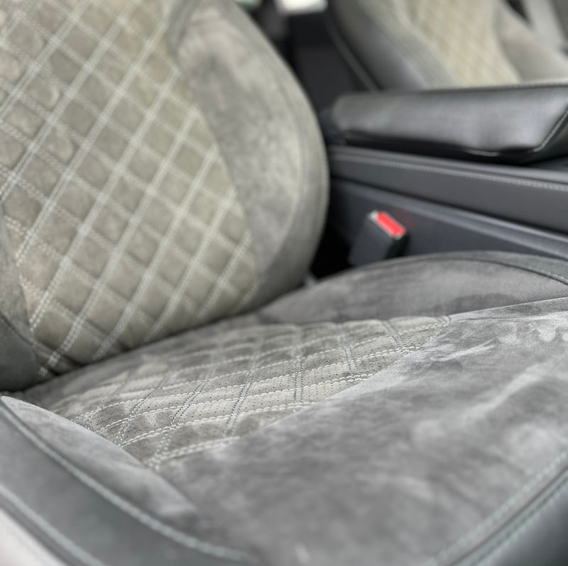 Individuelle Sitzbezüge Tesla Model Y SilentDrive.de