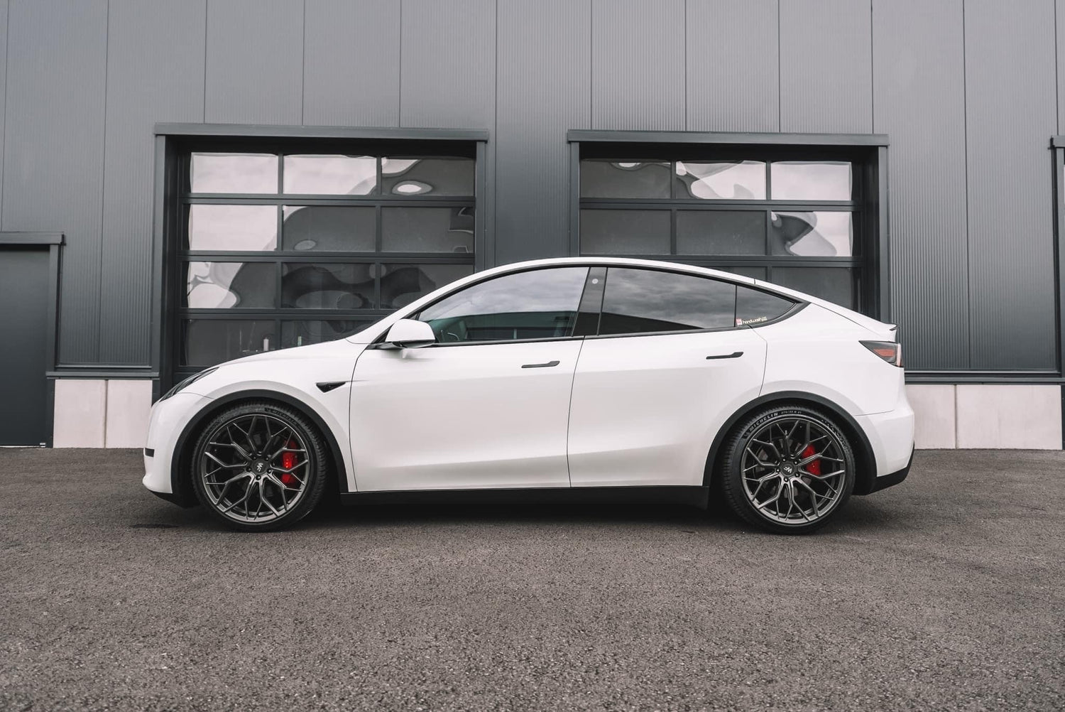 Wheelforce HE.1 FF x für Tesla Model Y SilentDrive