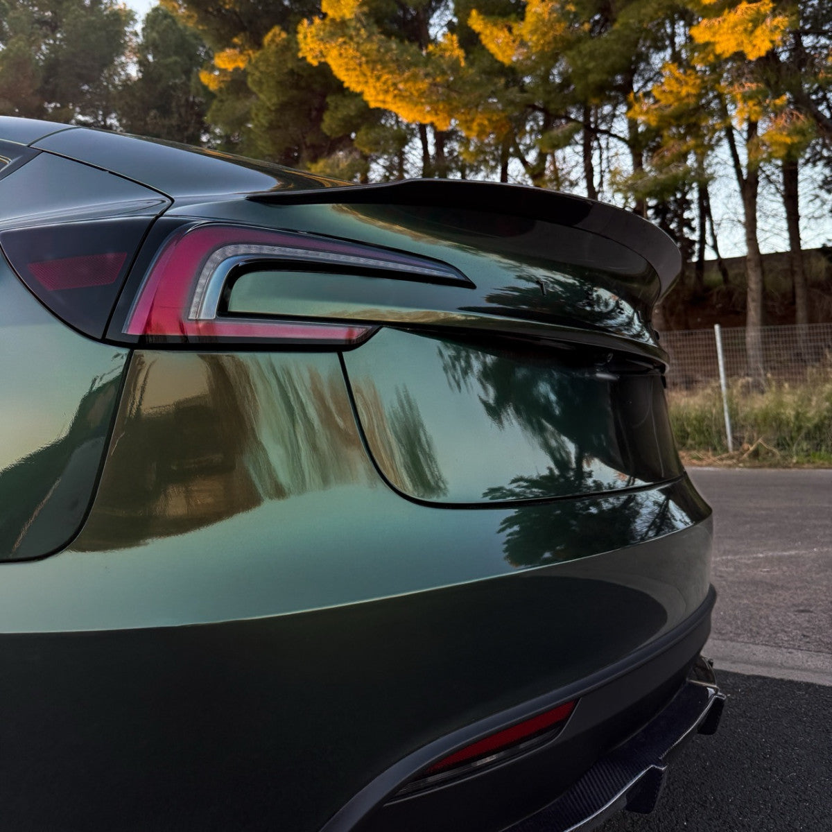 Tesla Model Y Juniper Performance Style Carbon Spoiler AMPTech