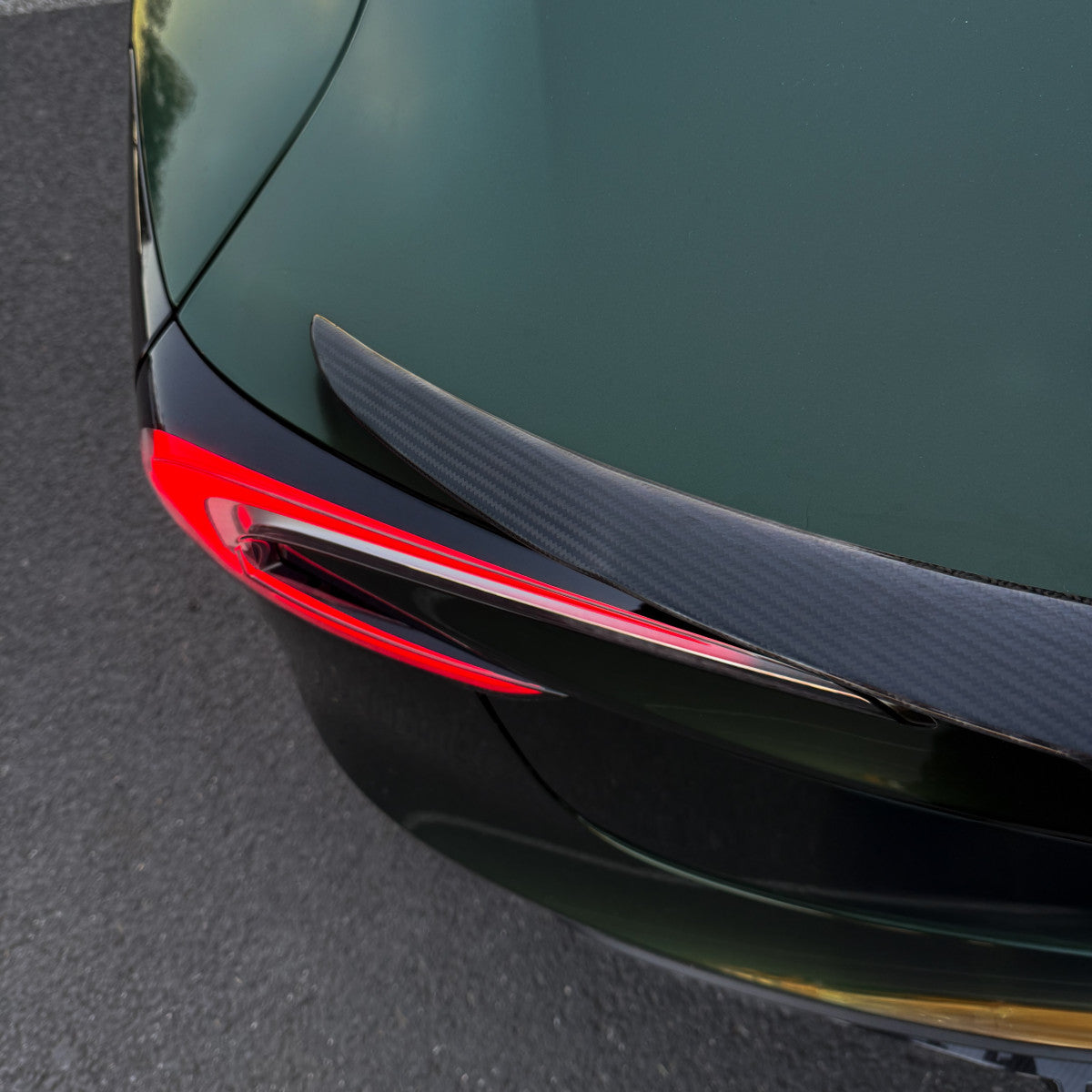 Tesla Model Y Juniper Performance Style Carbon Spoiler AMPTech