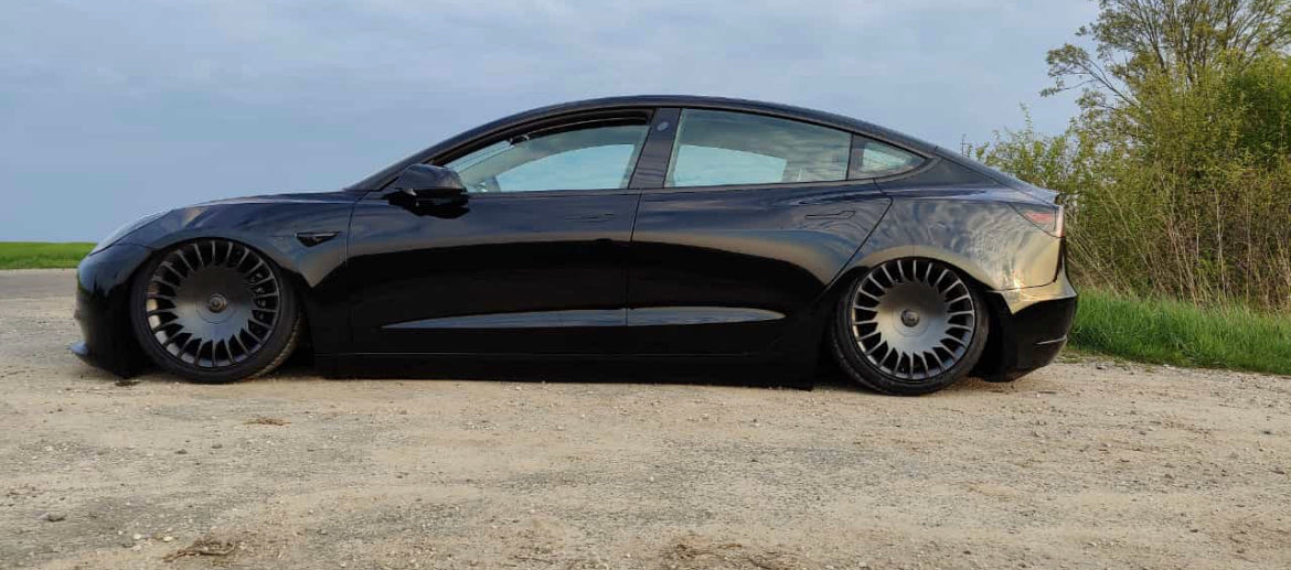 Cruise Safe Evo V3 für Luftfahrwerksumbau Tesla Model 3/Y nullbar