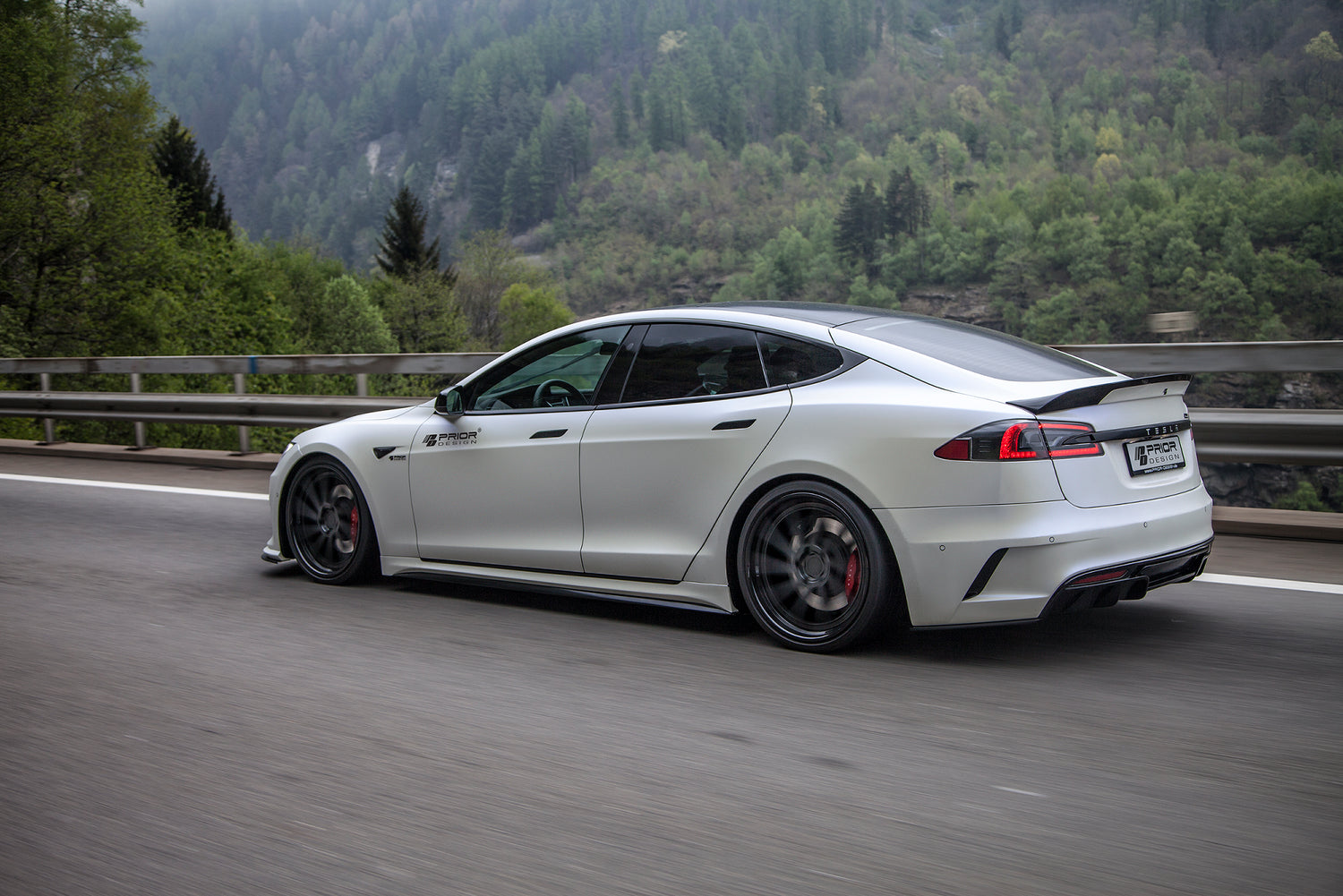 PRIOR-DESIGN PD-S1000 Aero-Kit für Tesla Model S