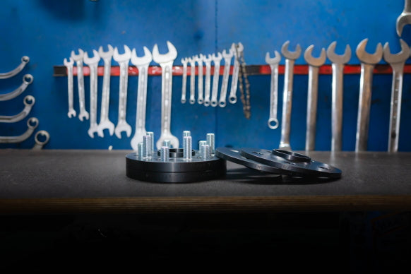 ST EASY FIT Tesla Model 3 SR+ / LR inkl. Befestigungsmaterial ST Suspension