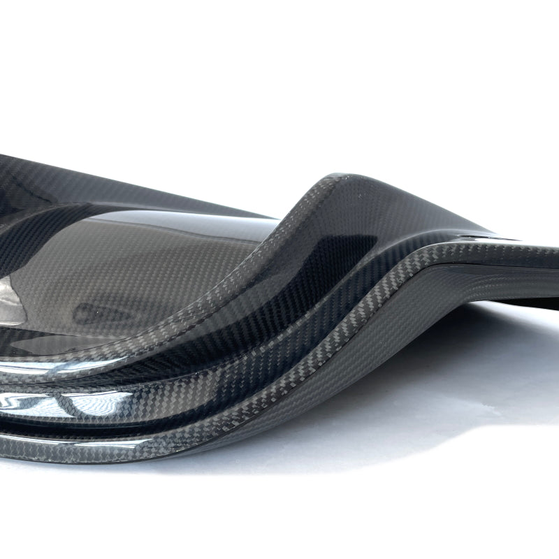 Tesla Model 3 CMST Heckdiffusor mit AHK Öffnung SilentDrive.de