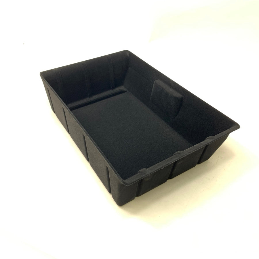 Tesla Model Y Einschub/ Organizer unter dem Sitz SilentDrive.de