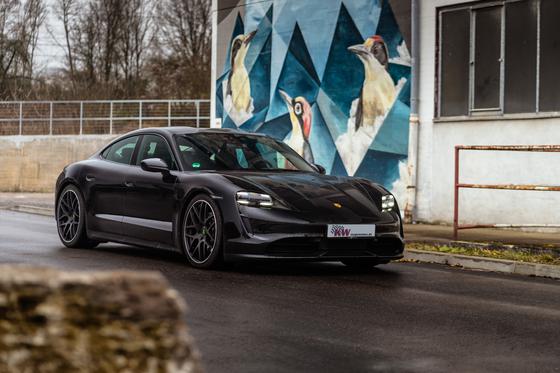 Gewindefahrwerk KW V4 für Porsche Taycan SilentDrive.de