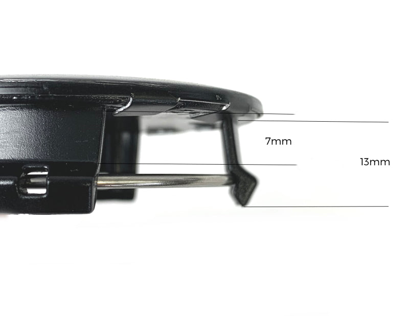 Universal Nabendeckel schwarz mit Tesla Logo silber SilentDrive.de