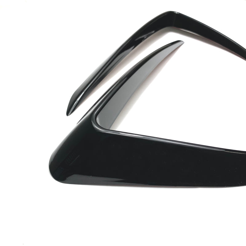 Tesla Model 3 Nebelscheinwerfer Abdeckung / Windknifes SilentDrive.de