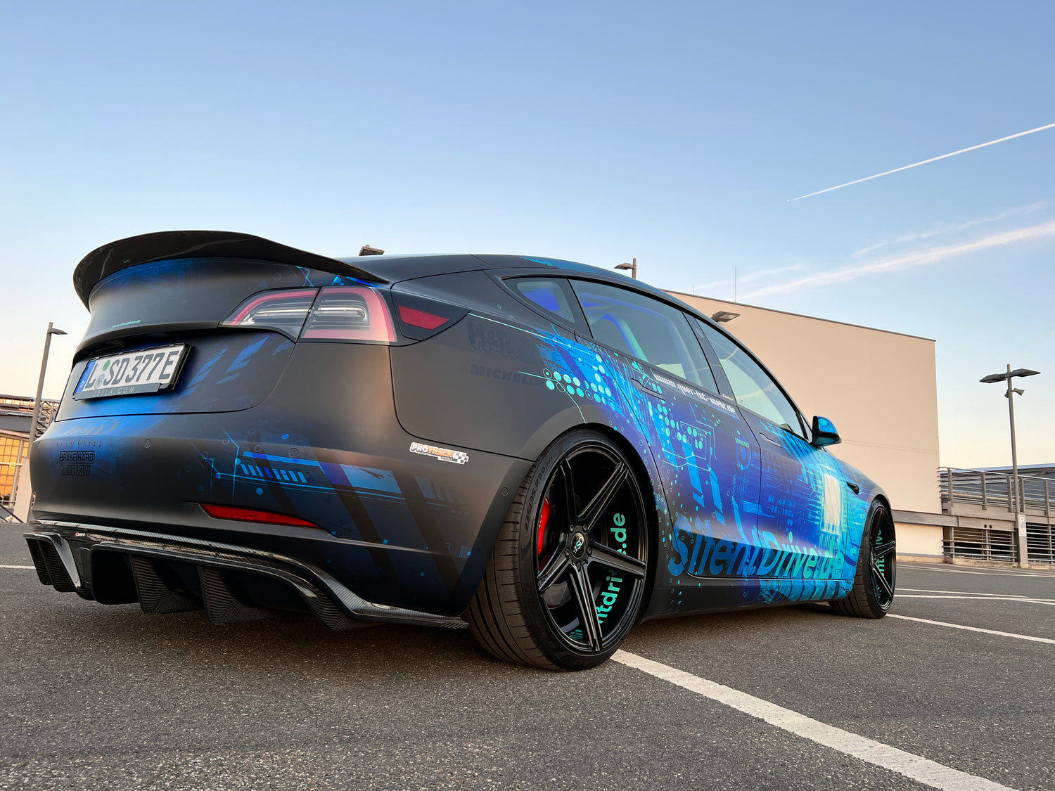 MB Design KV1 für Tesla Model 3 SilentDrive