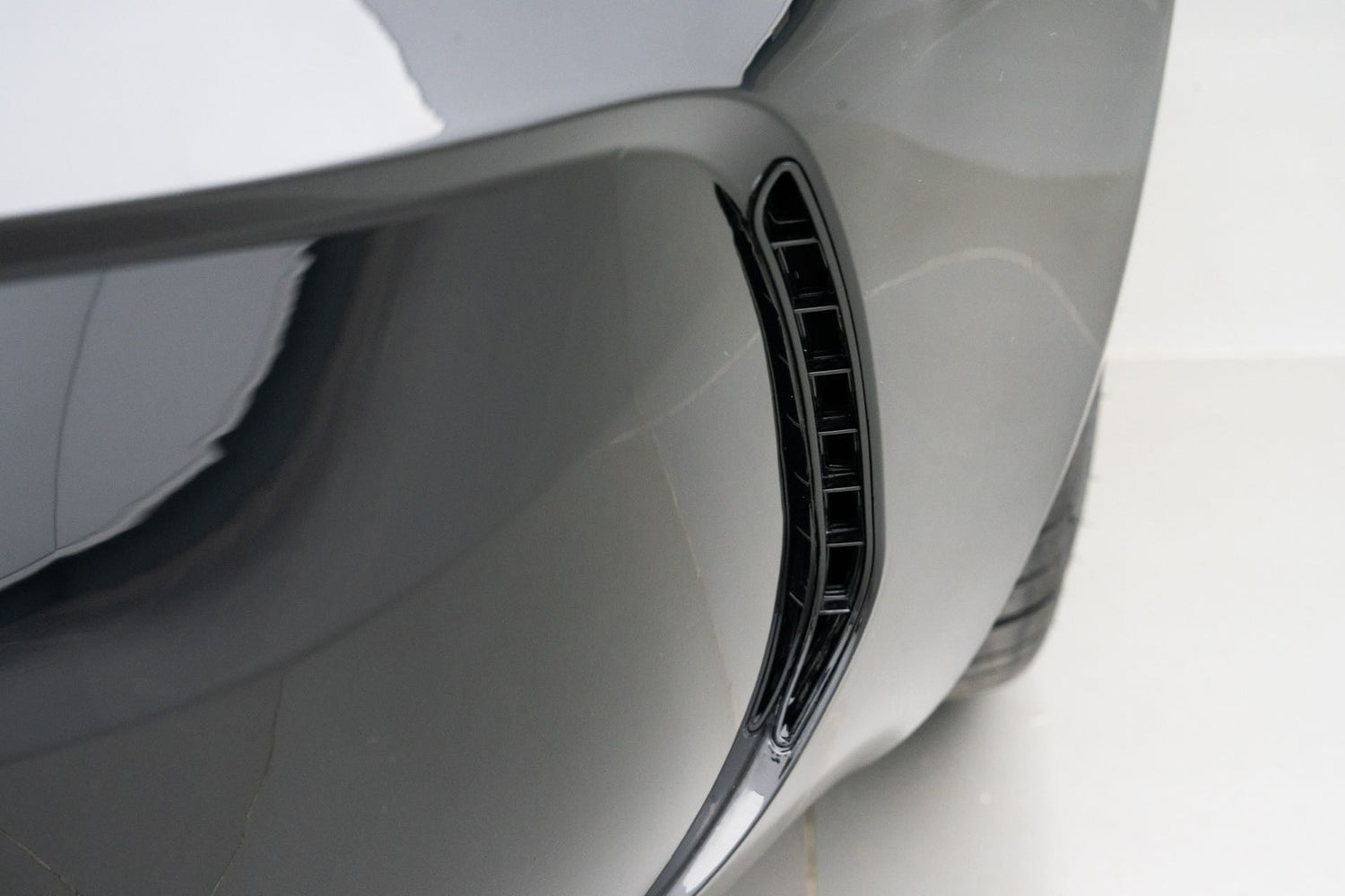 Tecoole BodyKit (Stosstangen) Tesla Model 3 Refresh SilentDrive.de