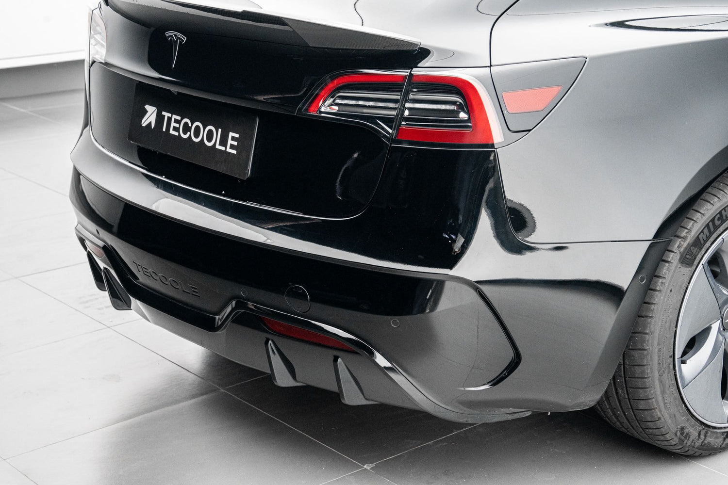 Tecoole BodyKit (Stosstangen) Tesla Model 3 Refresh SilentDrive.de