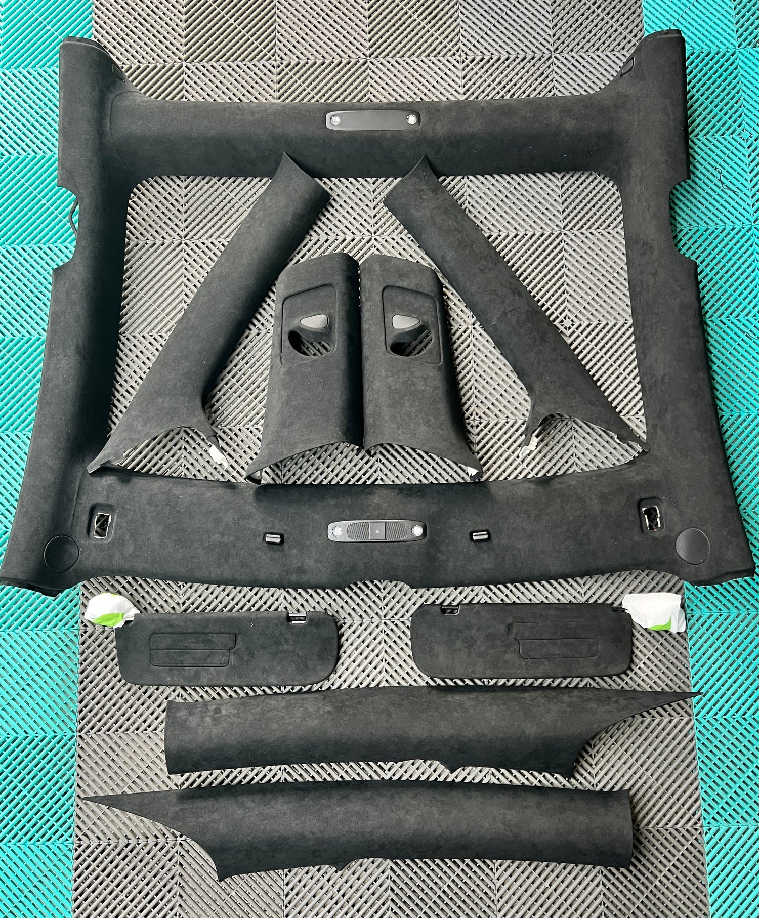 Alcantara Dachhimmel Tesla Model 3 / Y SilentDrive.de