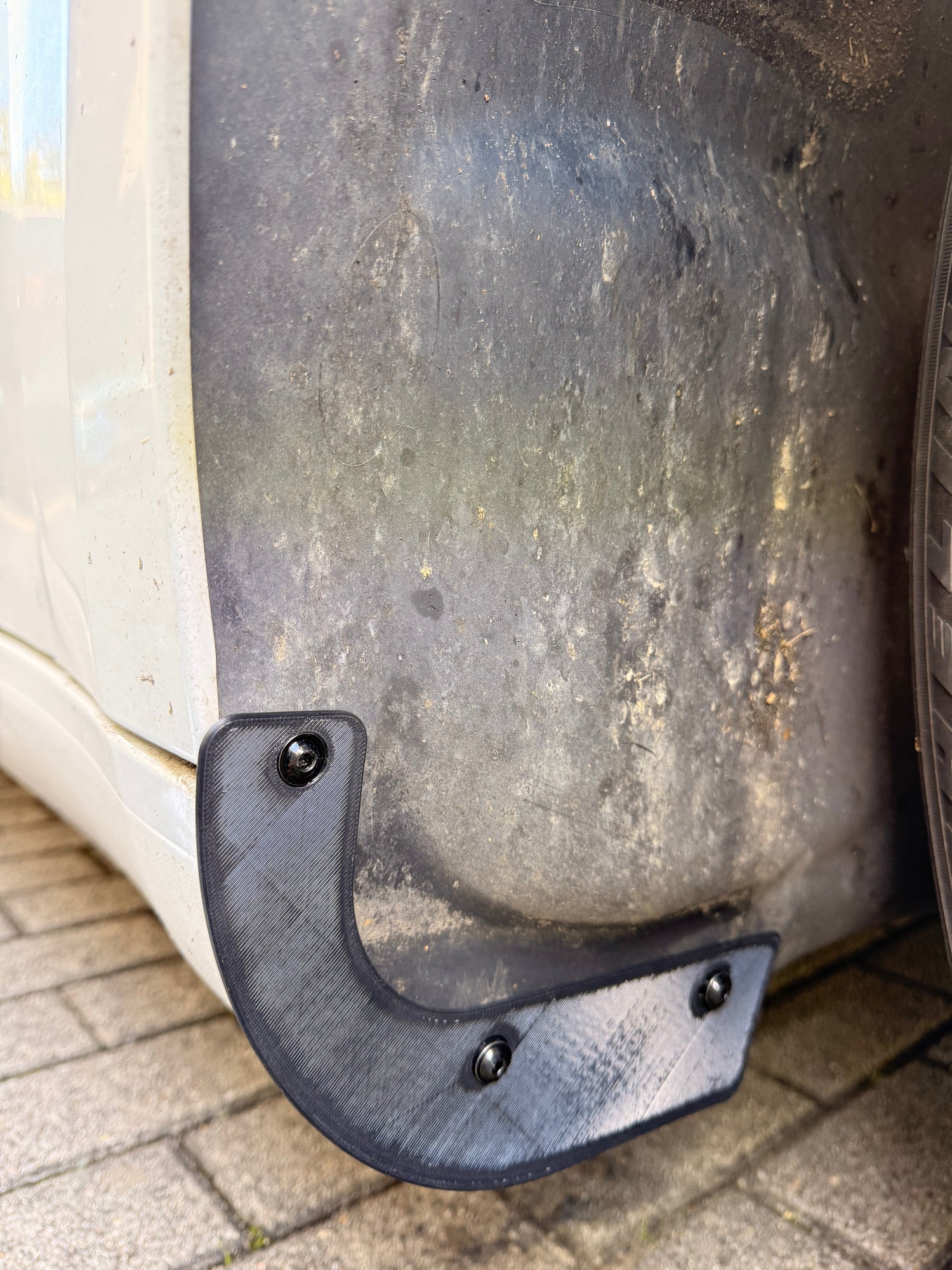 SlimGuard - kurze Schmutzfänger Model 3 / Y SilentDrive.de