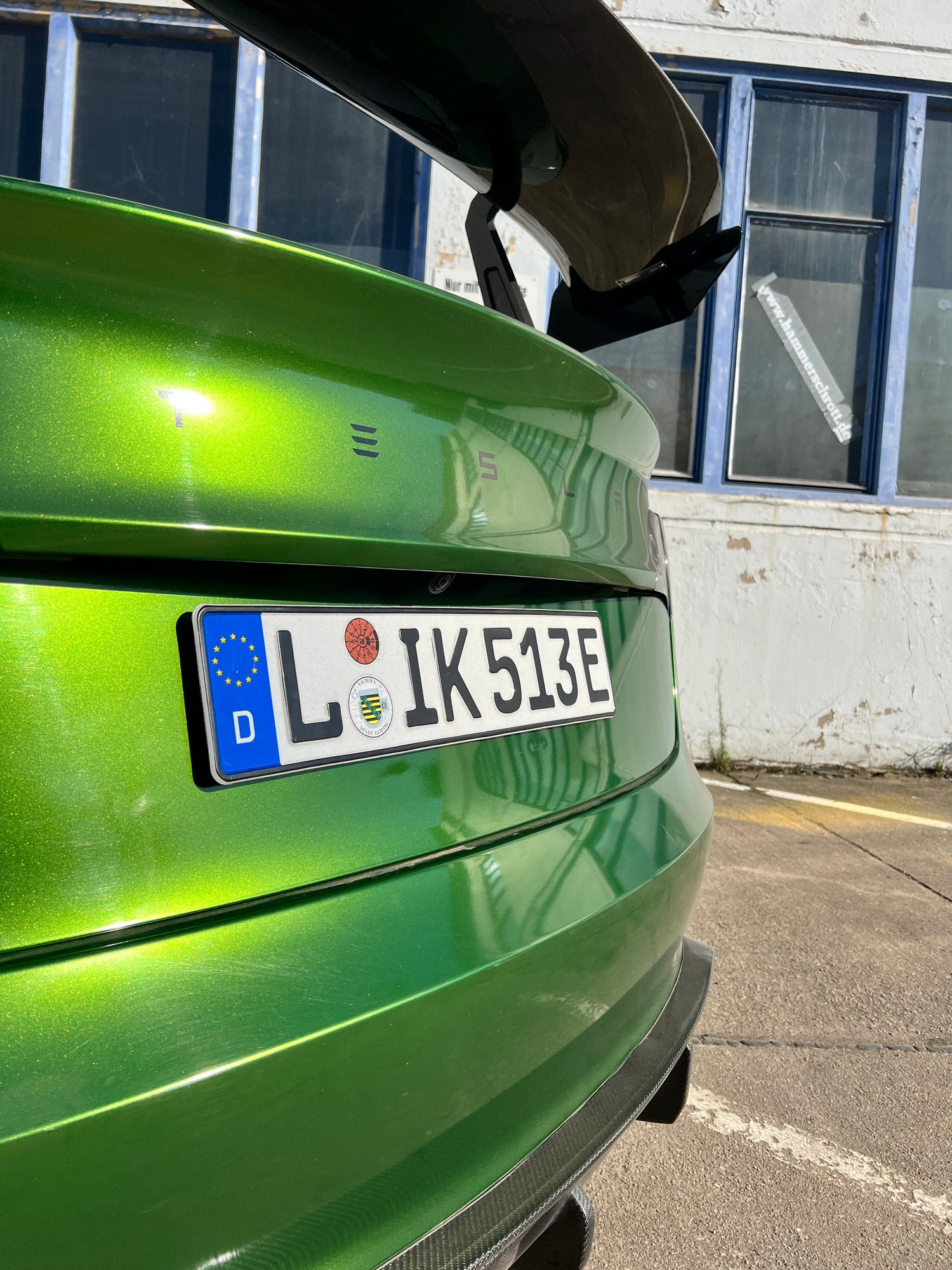 Kennzeichenhalter Magnetisch CCULTEC für z.B. Tesla Model 3 / Y SilentDrive.de