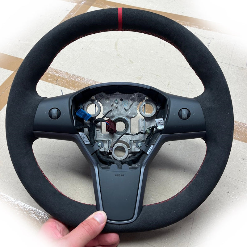 Tesla Model 3 / Y Alcantara Lenkrad SilentDrive.de