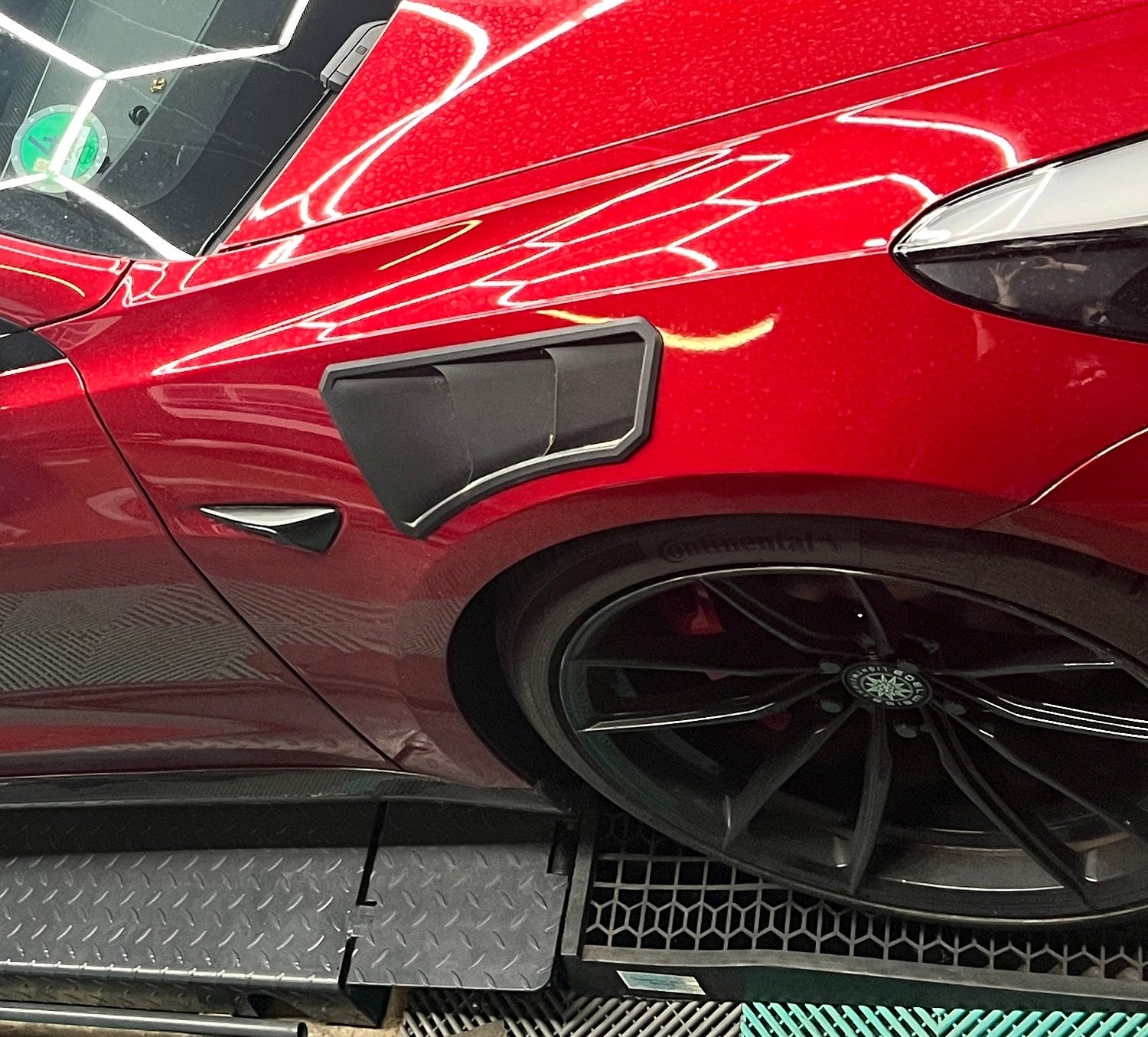 Speed Engineering Kotflügelentlüftung Tesla Model 3 Speed Engineering