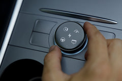 "The Knob" für Tesla Model S / 3 / X / Y / SilentDrive.de