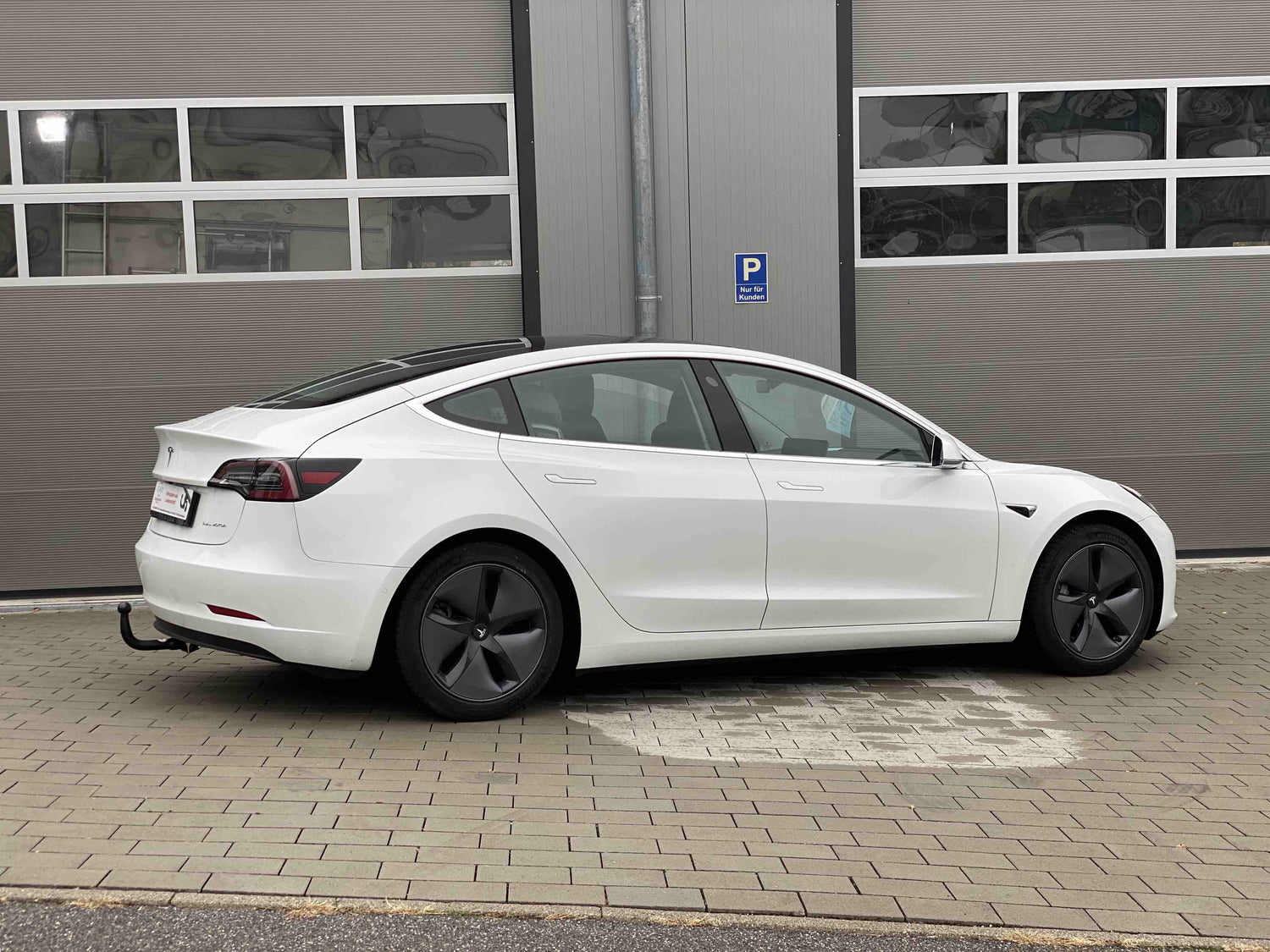 Anhängerkupplung Tesla Model 3 (Modelle ohne Anhängelast) SilentDrive.de