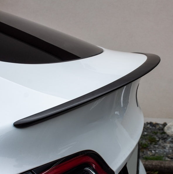 Tesla Model Y Heckspoiler im Original Performance Look SilentDrive.de