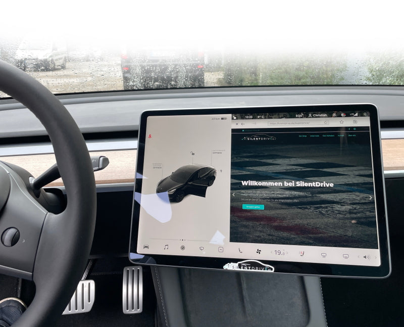 Drehbares Display im Tesla Model 3/Y verbauen! So gehts!